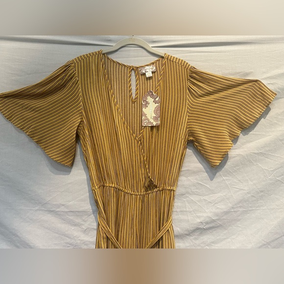 NWT - Band of Gypsies Yellow B & W Striped Jumpsuit. - Picture 3 of 8